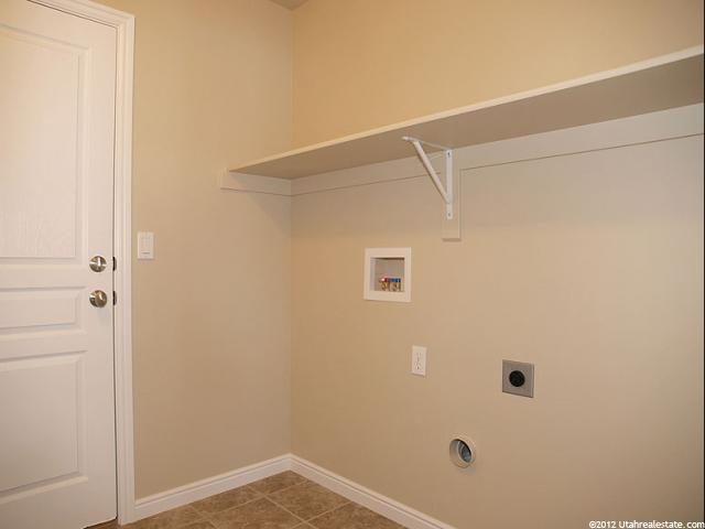 2444 N Hooded Crane Cir, Clinton, UT 84015 — photo 11