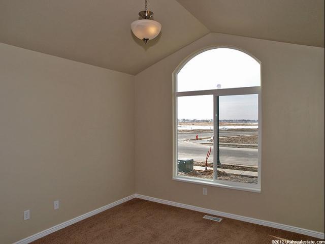 2444 N Hooded Crane Cir, Clinton, UT 84015 — photo 9