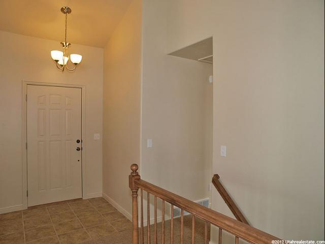 2433 N Hooded Crane Cir, Clinton, UT 84015 — photo 2