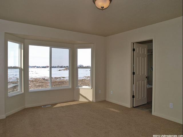 2433 N Hooded Crane Cir, Clinton, UT 84015 — photo 6