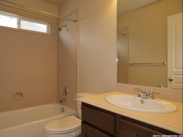 5662 S 3150 W, Roy, UT 84067 — photo 9