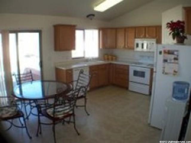 2119 N Easter Dr E, Eagle Mountain, UT 84005 — photo 3