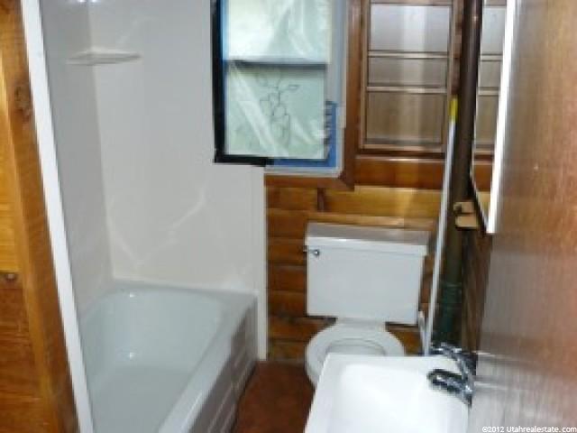 137 S 7700 E, Huntsville, UT 84317 — photo 9