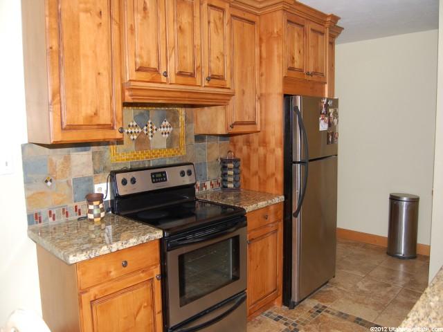 1027 N 600 E, Bountiful, UT 84010 — photo 12