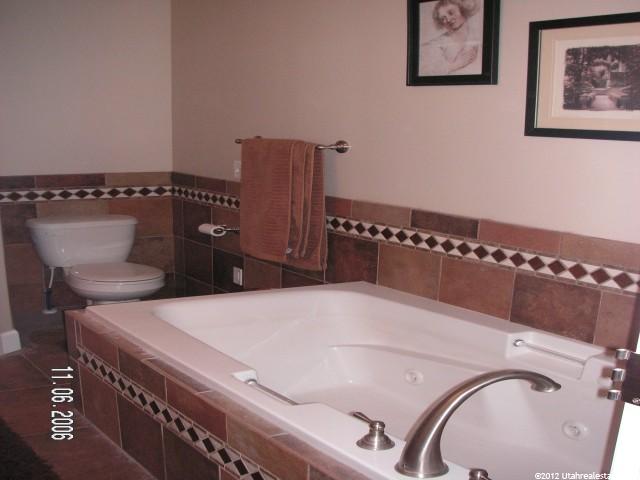 63 W Bamberger Way S, Centerville, UT 84014 — photo 5