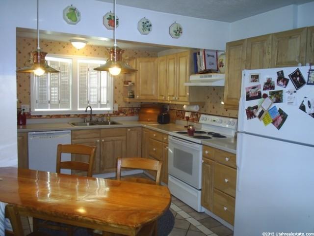 849 E 900 N, Bountiful, UT 84010 — photo 5