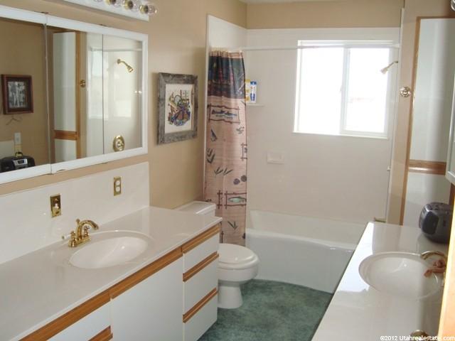 169 E Center St, Paris, ID 83261 — photo 7