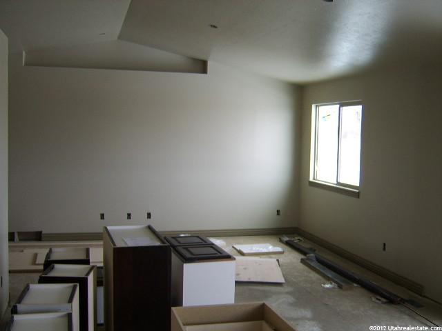 833 W Willowbrook, Pleasant View, UT 84414 — photo 6