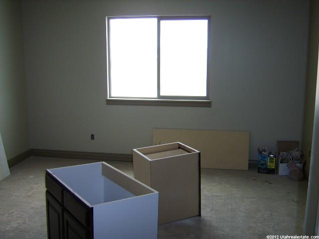 833 W Willowbrook, Pleasant View, UT 84414 — photo 8