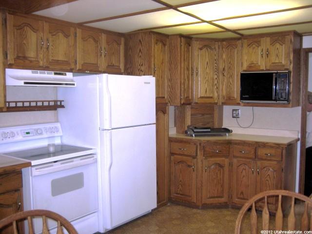 9086 S 260 E, Sandy, UT 84070 — photo 4