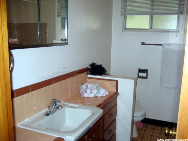 9086 S 260 E, Sandy, UT 84070 — photo 10