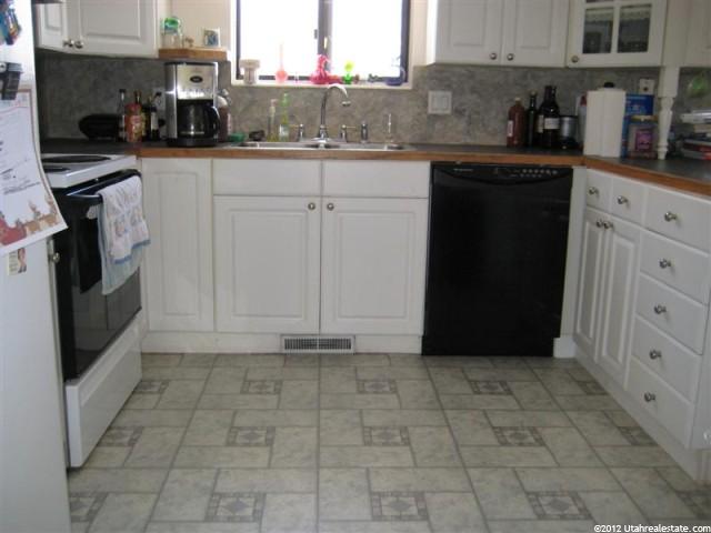 5676 S 5500 W, Hooper, UT 84315 — photo 7