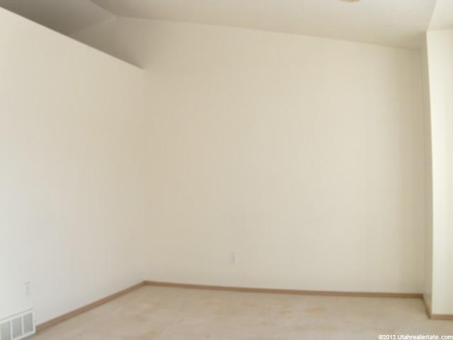 674 N 1300 W, Clinton, UT 84015 — photo 2