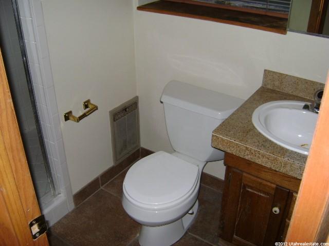 9521 S 2280 E, Sandy, UT 84092 — photo 11