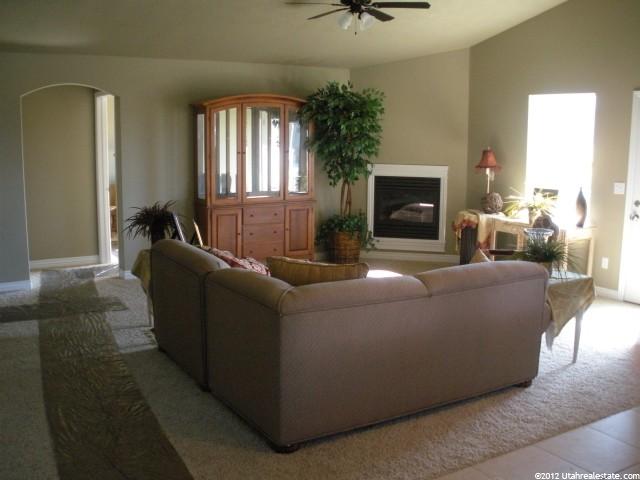 793 E 2025 N, North Ogden, UT 84414 — photo 11