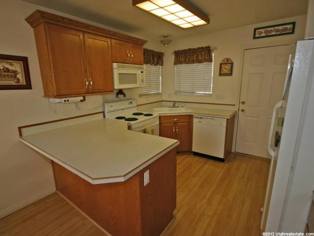 428 S 1060 W, Logan, UT 84321 — photo 4