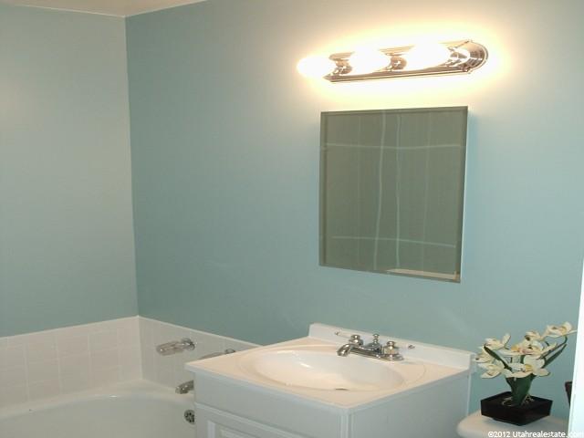 411 E Belview Ave, Murray, UT 84107 — photo 8