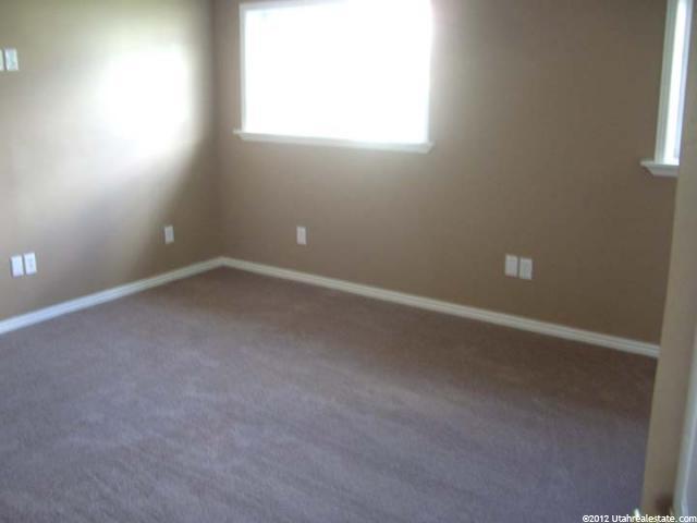 455 W 2125 N, Harrisville, UT 84414 — photo 7