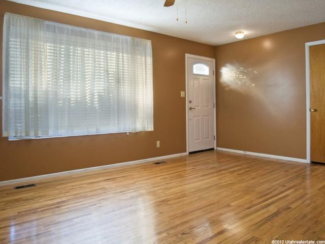 8349 S 1000 E, Sandy, UT 84094 — photo 4