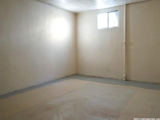 8349 S 1000 E, Sandy, UT 84094 — photo 7