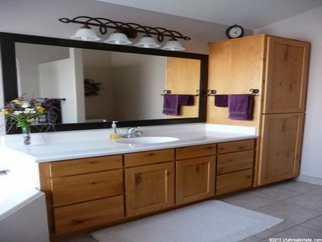 2456 N 2275 W, Clinton, UT 84015 — photo 6