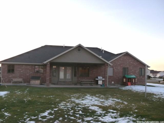 2456 N 2275 W, Clinton, UT 84015 — photo 9