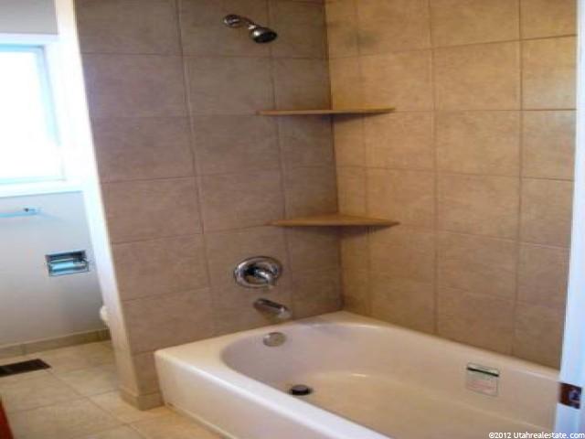 4523 S 2075 W, Roy, UT 84067 — photo 8