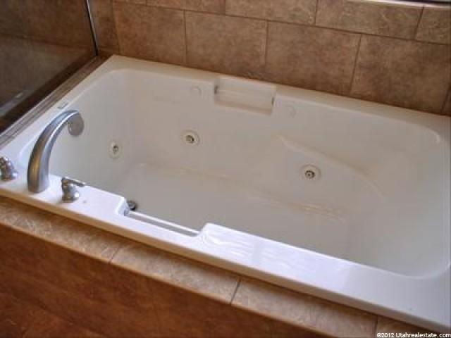 2703 E Bybee Dr S, Uintah, UT 84403 — photo 5