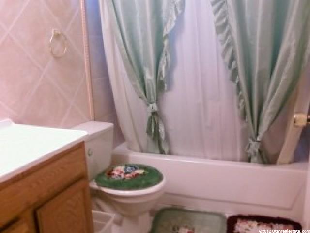 20 S 1000 E, Hyrum, UT 84319 — photo 10