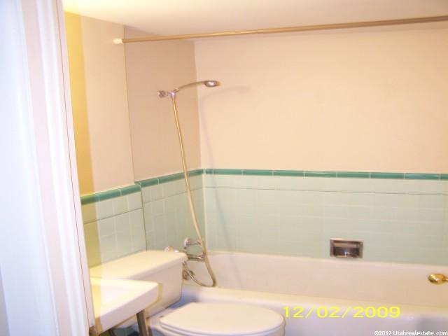 607 S 1000 E, Clearfield, UT 84015 — photo 5