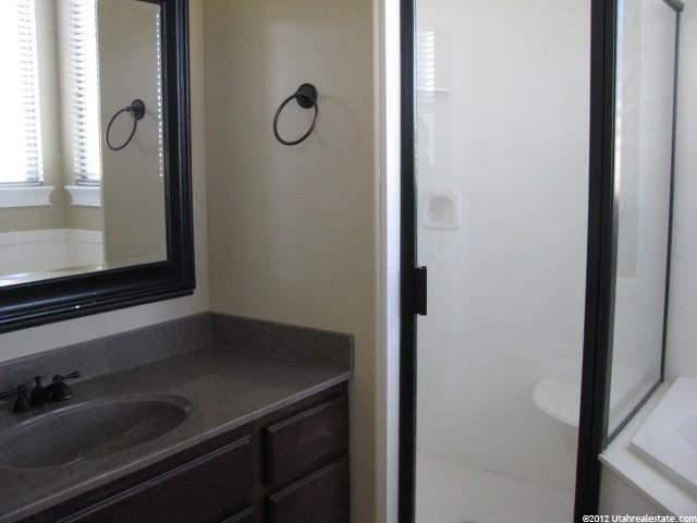 696 W 2400 S, Syracuse, UT 84075 — photo 9