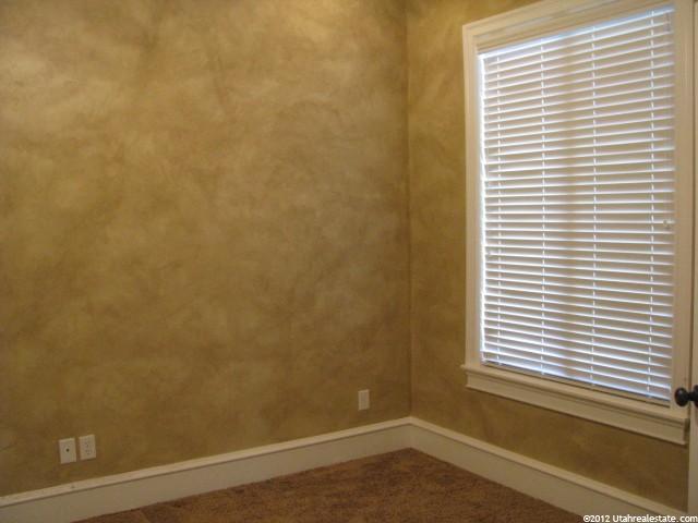 696 W 2400 S, Syracuse, UT 84075 — photo 10