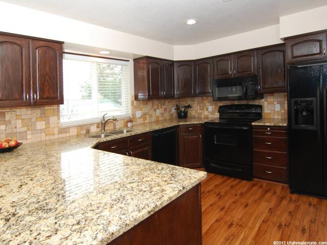 1101 N 3000 E, Layton, UT 84040 — photo 4