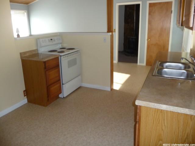 184 N Fowler Ave, Ogden, UT 84404 — photo 4