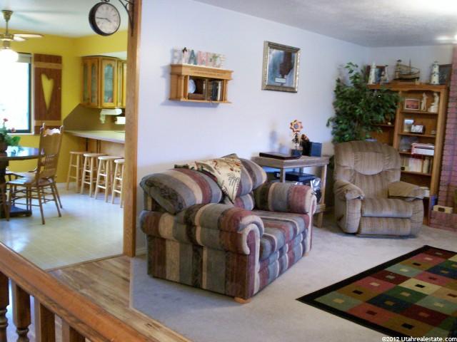 295 E Burton Ln S, Kaysville, UT 84037 — photo 4