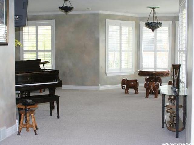 877 Signal Hl, Fruit Heights, UT 84037 — photo 6