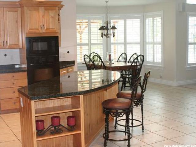 877 Signal Hl, Fruit Heights, UT 84037 — photo 10