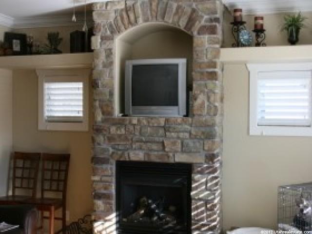 11381 S Skylux Ave W, South Jordan, UT 84095