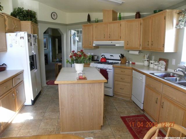 277 S 800 E, Grantsville, UT 84029 — photo 2