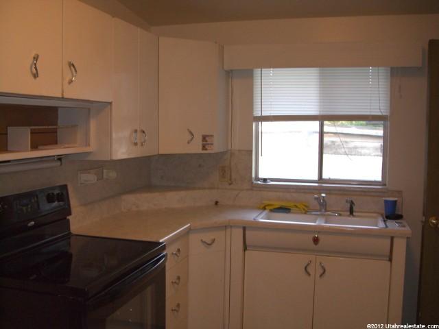 5320 S 2100 W, Roy, UT 84067 — photo 3