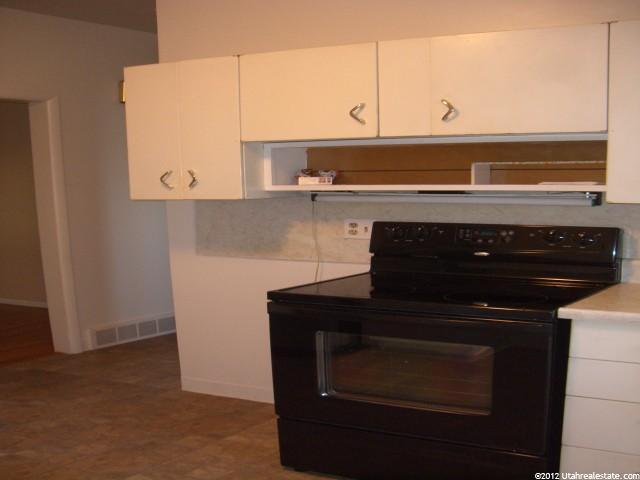 5320 S 2100 W, Roy, UT 84067 — photo 4