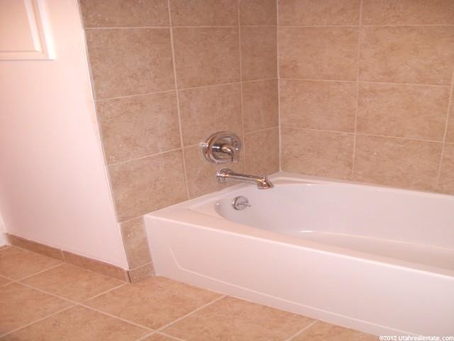 5320 S 2100 W, Roy, UT 84067 — photo 5