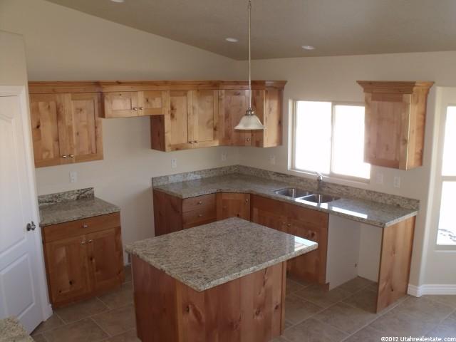 1638 N 100 E, Layton, UT 84041 — photo 4
