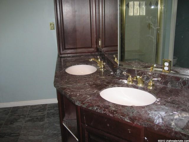 6 E Quietwood Ln S, Sandy, UT 84092 — photo 3