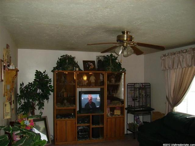 5647 S 3925 W, Roy, UT 84067 — photo 4