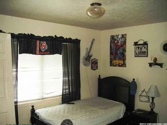 5647 S 3925 W, Roy, UT 84067 — photo 8