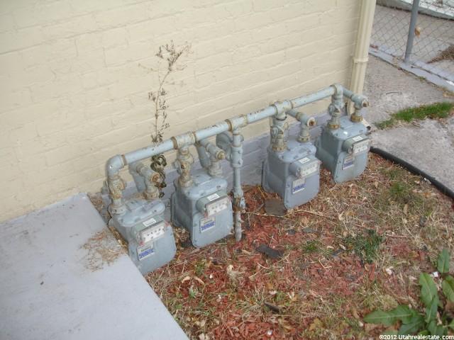 2563 S Adams Ave E, Ogden, UT 84401 — photo 9