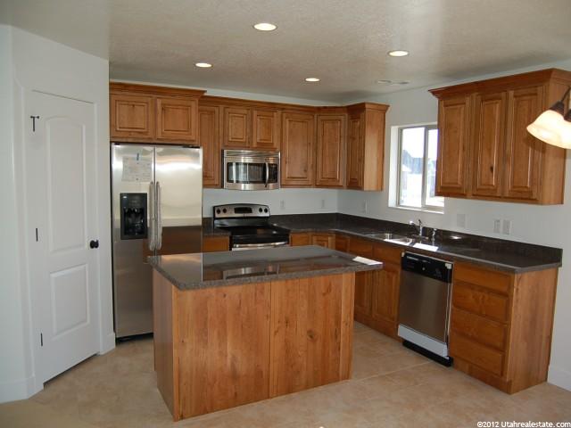 1609 N 25 E, Layton, UT 84041 — photo 4