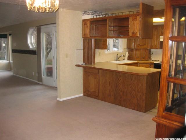 1100 S Lamplighter Dr E, River Heights, UT 84321 — photo 4