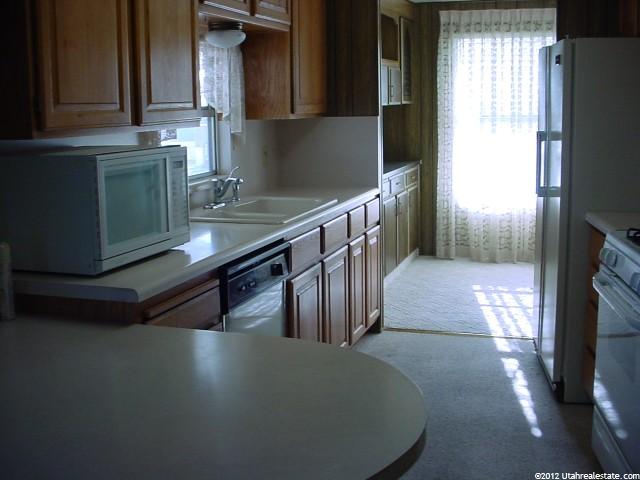 3800 S 1900 W #32, Roy, UT 84067 — photo 3